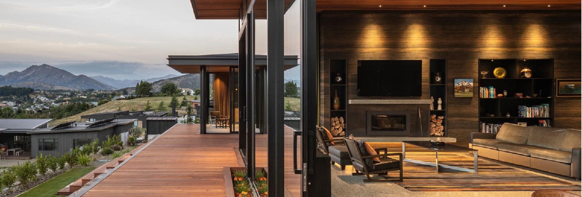 Mourtzouchos Real Estate